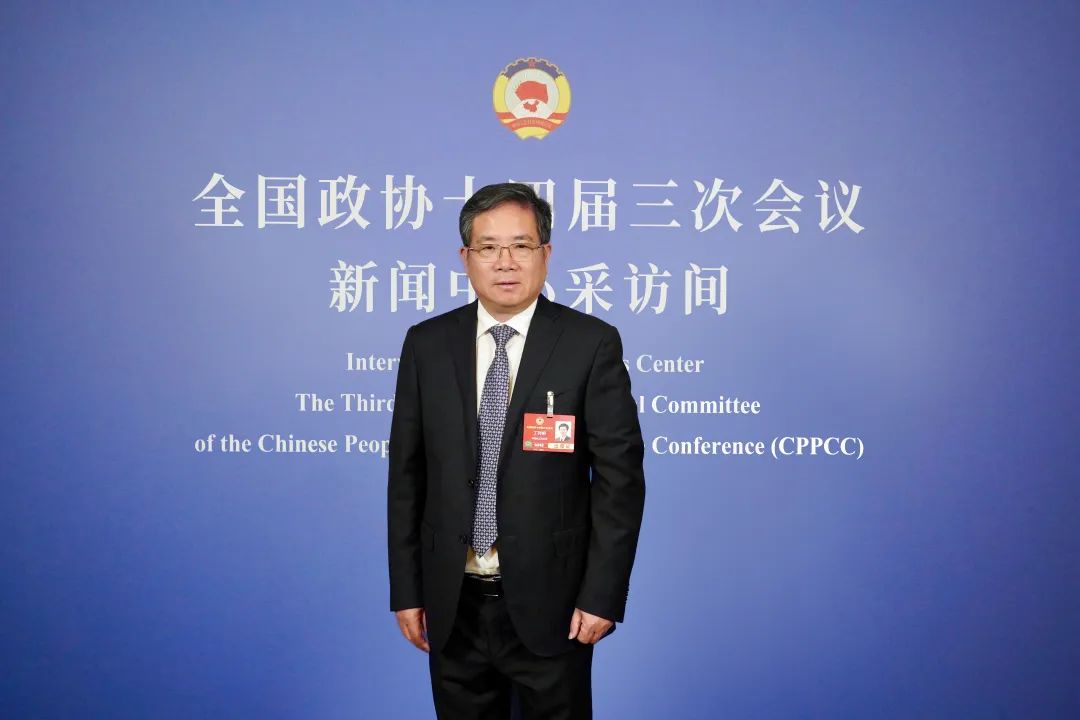 全國政協(xié)委員丁列明